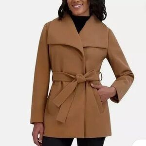NWOT Tahari Women's Tan Belted Coat size M